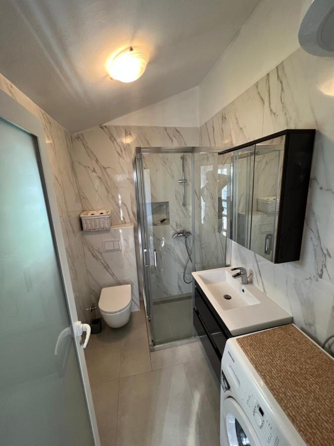 Apartmani Tonko Račišće Exterior foto