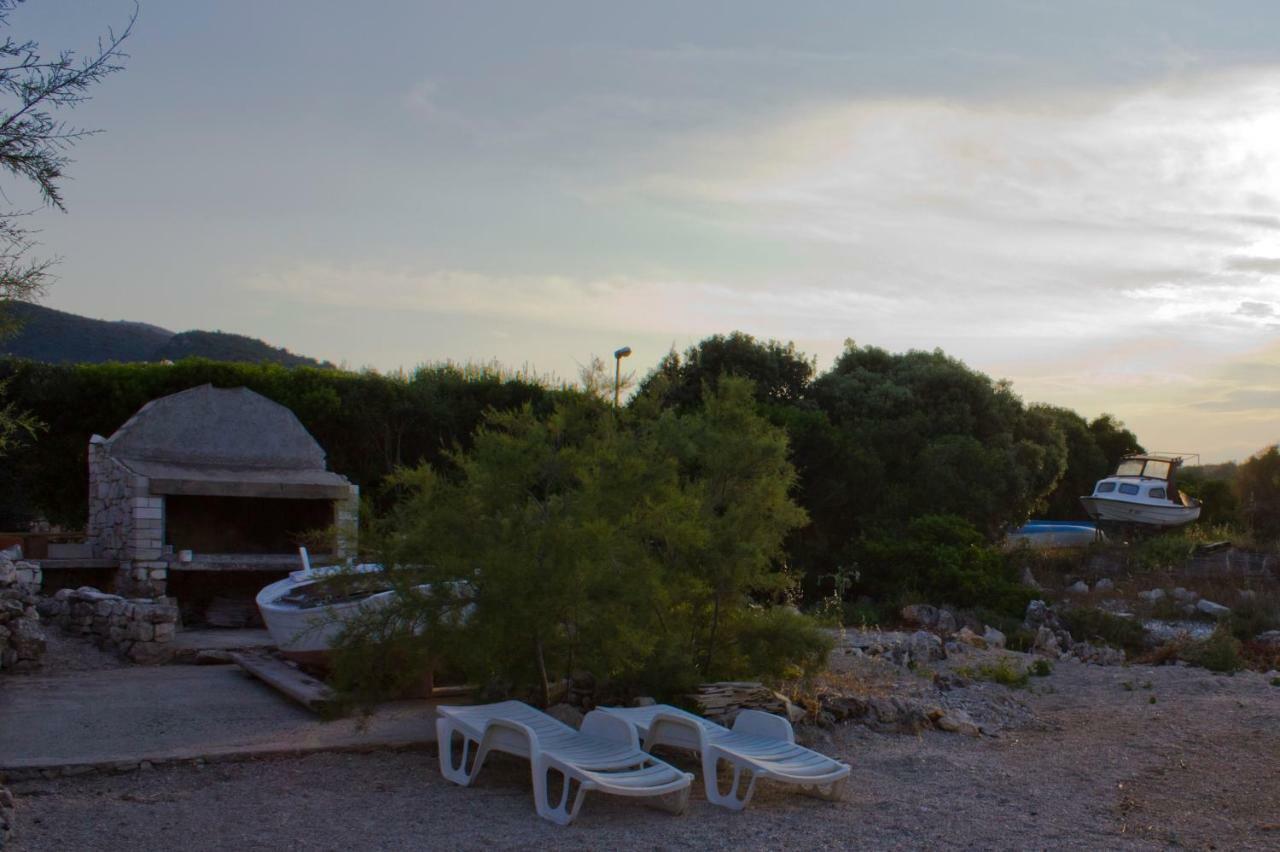 Apartmani Tonko Račišće Exterior foto